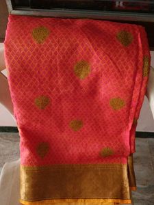 Pink &amp; Gold Banarasi Saree