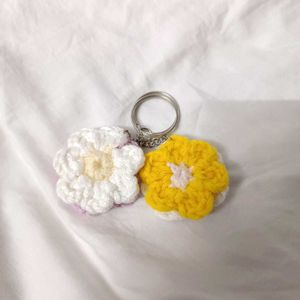 Crochet Flower Keychain🌸₹369/- For 2
