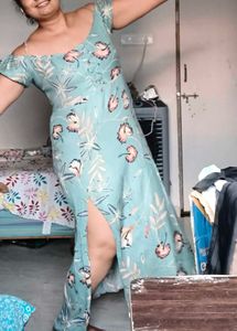 sea green dress