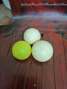 20 Assorted Balls