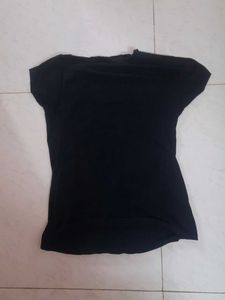 Black Graphic T-Shirt Size- L