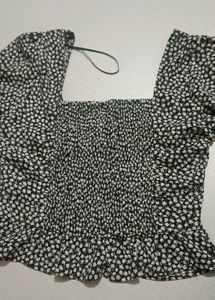 H&amp;M Black Daisy Print Top
