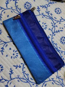 Blue Two-Tone Zipper Pouch