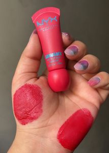 Nyx Smushy Soft  Matte Lipbalm :- Sassy Stuff