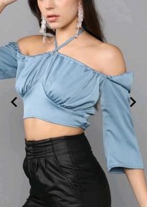 Neck - cold  Shoulder sleeves fitted Crop Top