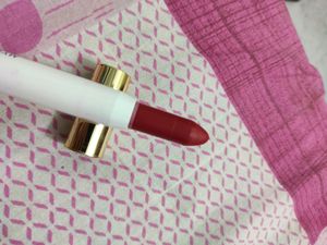 Lipstick And Foundation Combo 😍