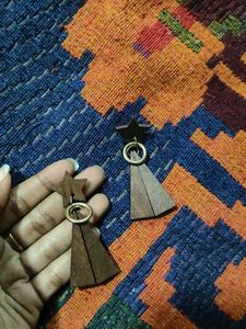 Star Wooden Hanging Earnings