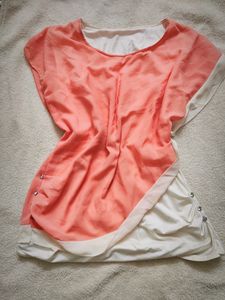 Pretty Peach Top With layers And white Inner
