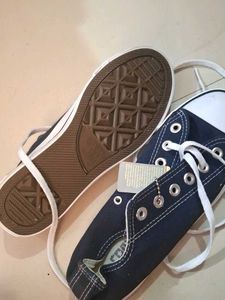 Women Canvas Lace-up Casual Low Top Sneakers
