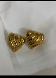 New Gold Heart Earrings