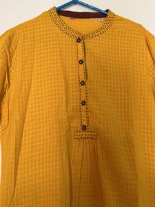 YELLOW COLOR KURTI WITH POCKETS