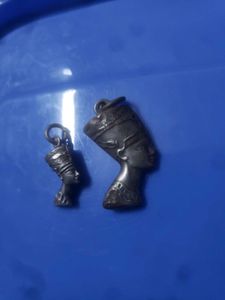 From Egypt 🇪🇬Real Silver queen Nefertiti Pendant