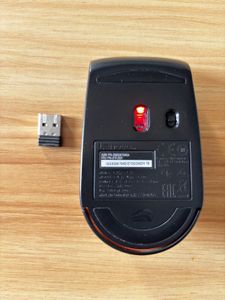 Lenovo 300 Wireless Compact Mouse