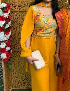 Indo western haldi outfit💛