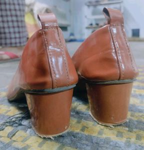 Low Heel Juti