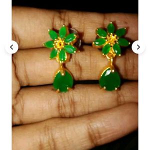 Green Stone Jewelry Set