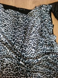 2 Gym Jockey Bras And Free Gimwear Set