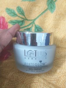 Lotus Herbals Skin Whitening Day &Night Cream
