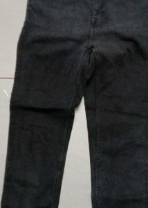 Stylish Women &#39;s Black Denim Jeans