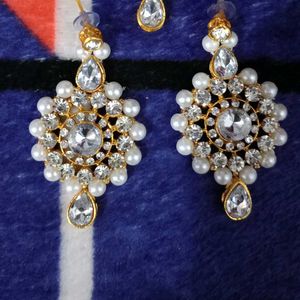 Elegant Pearl &amp; Crystal Earrings