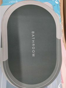 round bathroom mat