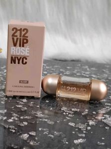 Carolina Herrera 212 VIP Rose NYC - 5 Ml