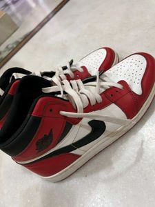 Nike Air Jordan 1