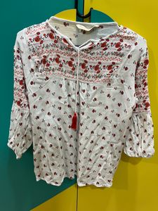 White L Size Floral Top
