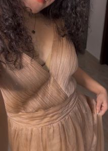 Elegant Gold Formal Gown