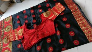 Black Saree🎀