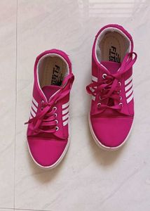 Women&#39;s Casual Shoe