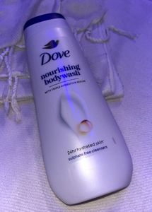 Dove Nourishing Body Wash