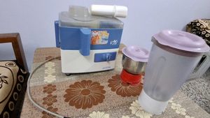 Maharaja Whiteline Juicer Mixer Grinder