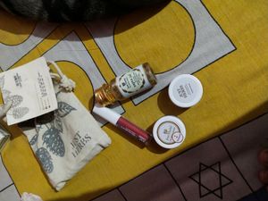 Just Herbs Makeup Kit