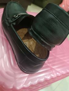 Men&#39;s Black Loafers