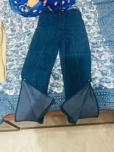Stylish Denim Pearl Embellished Jeans