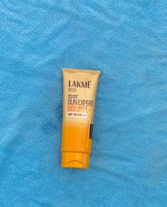 Lakme 9to5 Skin Perfect Sunskin