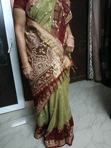 GentlyUsed Burgundy&amp;GoldEmbroidered Saree WithBlou