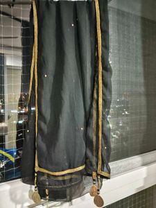 SALE!!Black Dupatta havng gold pearl,patti hangn
