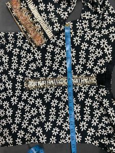 Pakistani Stylish suit