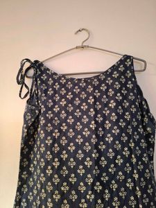 Pinteresty Floral Print Tie-Shoulder Kurti