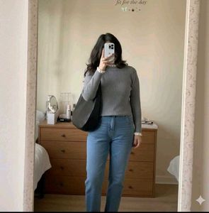 Imported Pullover 🩶