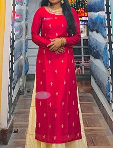 Beautiful Women Festive Kurta