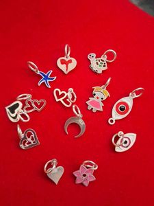 Beautiful New Locket 92.5 Hallmark