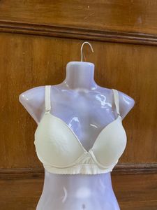 H&amp;M Pushup White Bra
