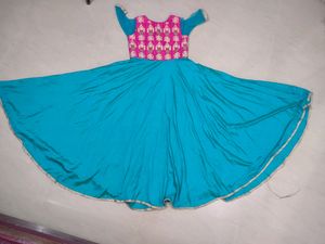 Double shaded ethnic gown