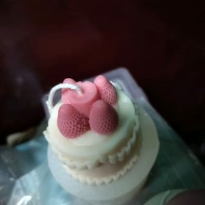 Strawberry Top Cake Candle