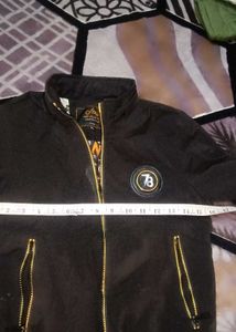 Black Simple Jacket