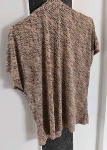 Patterned V-Neck Top