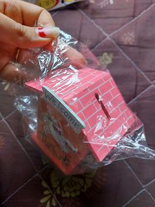 🦄 Wooden Pigi Bank